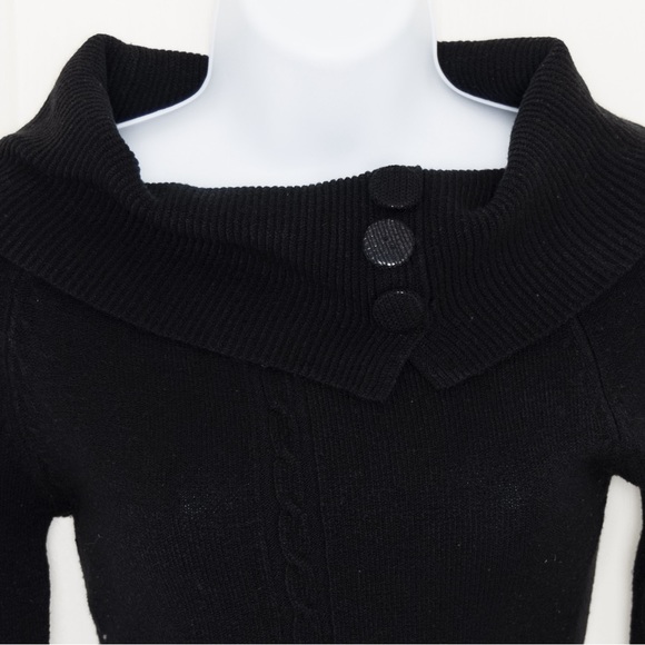 Black knitted Sweater - Picture 2 of 3